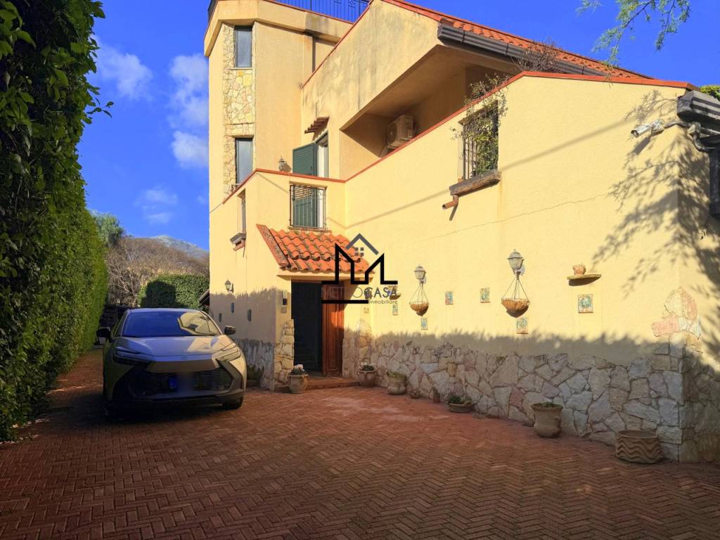 Appartamento a Palermo in Via Castelforte, 80 - Foto 2