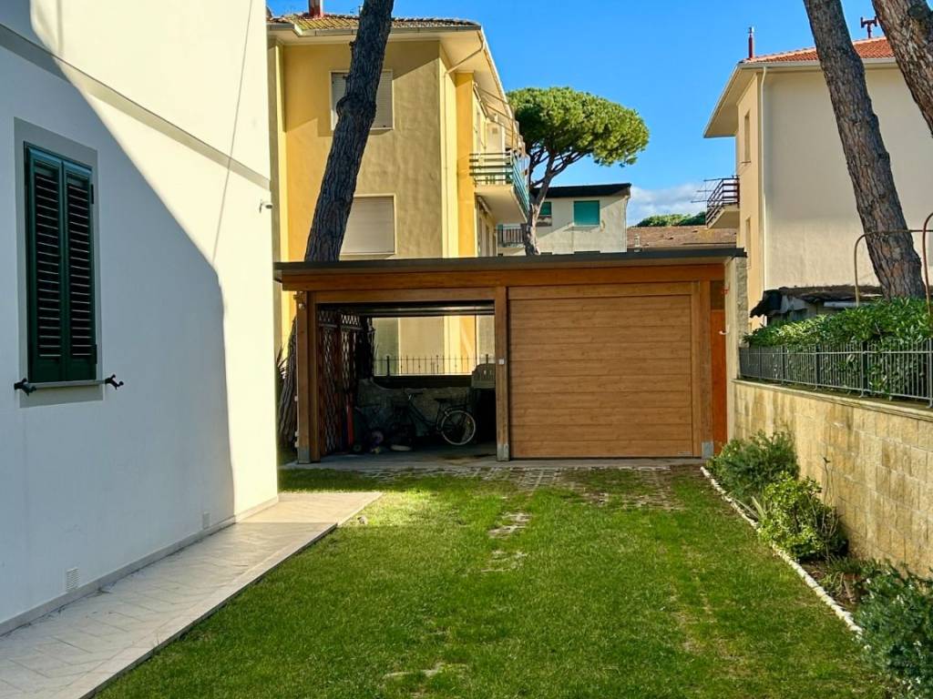 Villa a Cecina in Via Guido Vivaldi - Foto 4