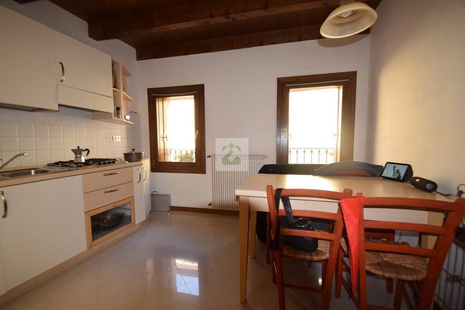 Appartamento a Schio in VIA PORTA DI SOTTO, 28 - Foto 4