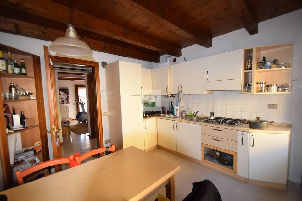 Appartamento a Schio in VIA PORTA DI SOTTO, 28 - Foto 5