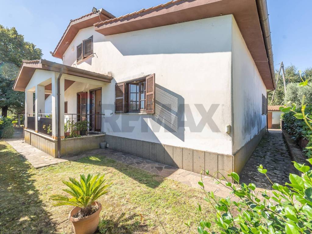 Villa a Velletri in Via Colle Zioni, 8 - Foto 2