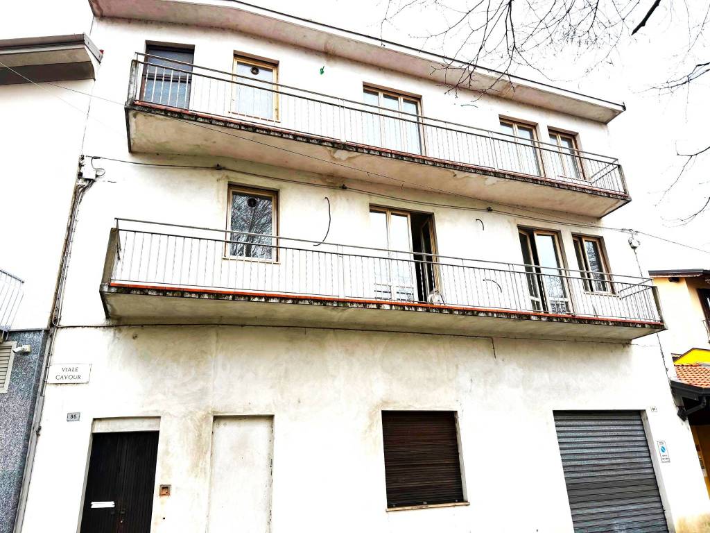 Appartamento a Galliate in Viale Camillo Benso di Cavour, 84 - Foto 2