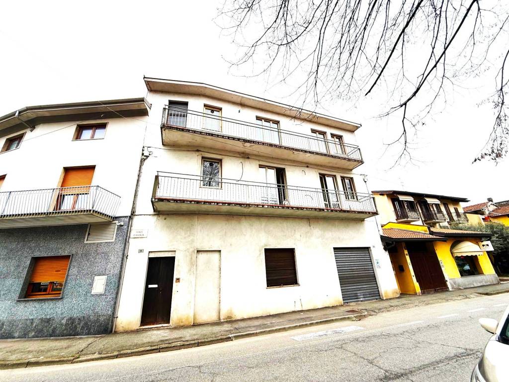 Appartamento a Galliate in Viale Camillo Benso di Cavour, 84 - Foto 3