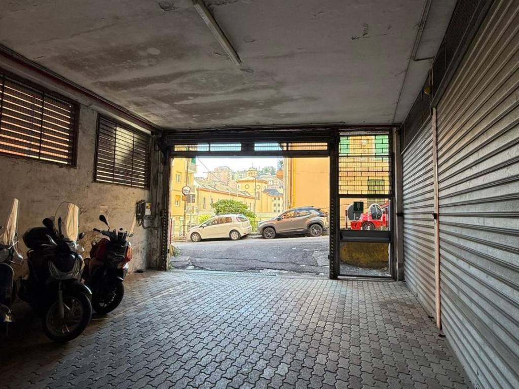 Box / garage a Genova in Via Giuseppe Piantelli - Foto 2
