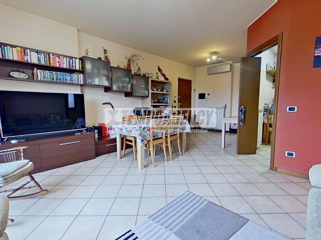 Appartamento a Lissone in Via CATTANEO 63 - Foto 3