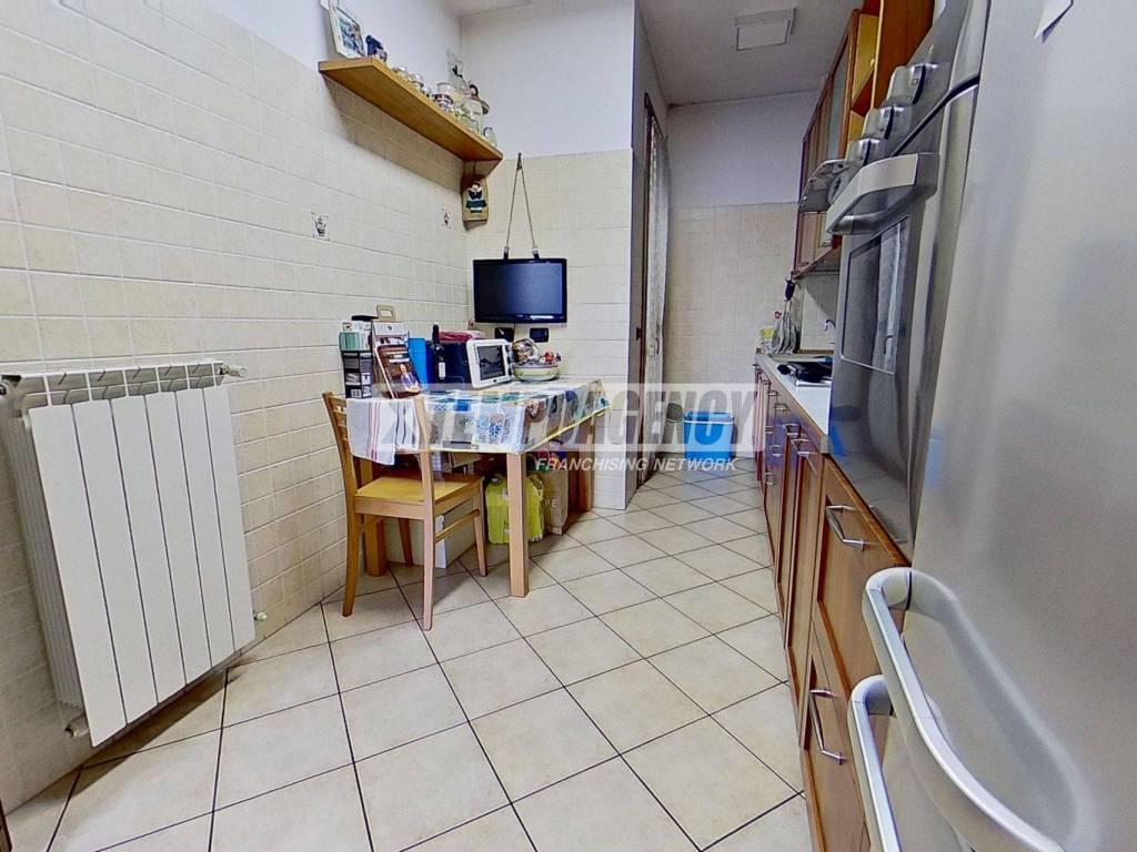 Appartamento a Lissone in Via CATTANEO 63 - Foto 5