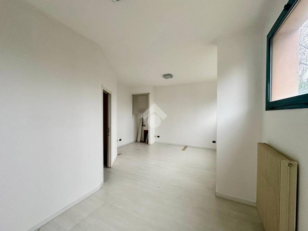 Immobile a Castelfranco veneto in Via S. Pio X, 108 - Foto 2