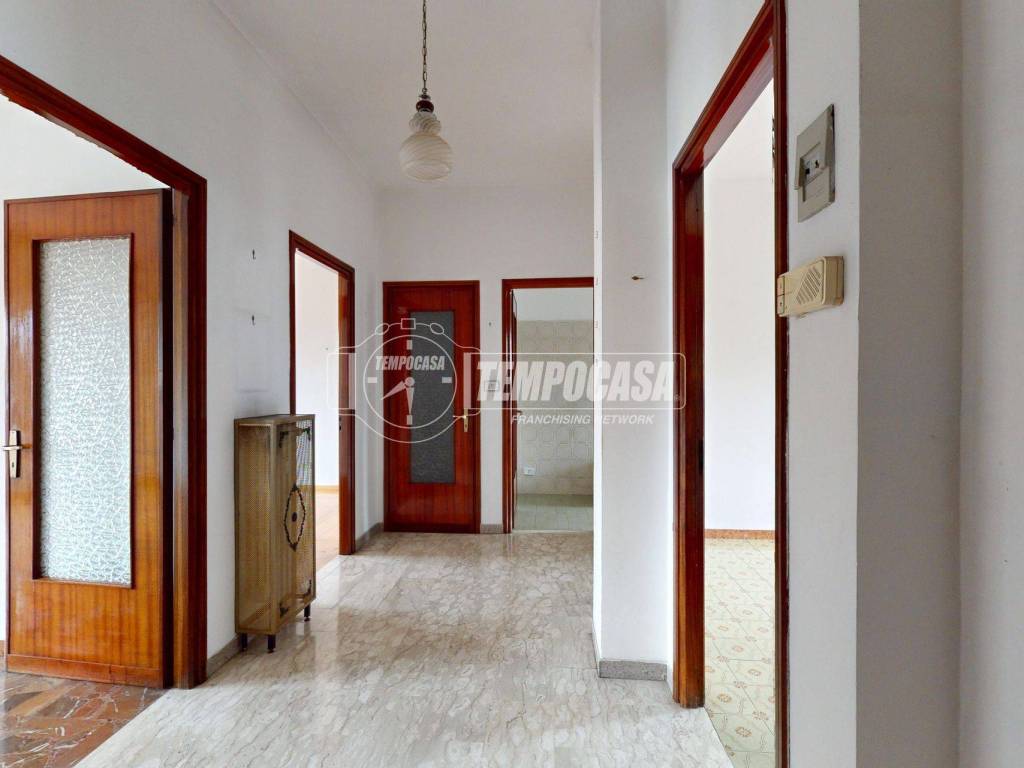 Appartamento a Moncalieri in Via Montenero 13 - Foto 2