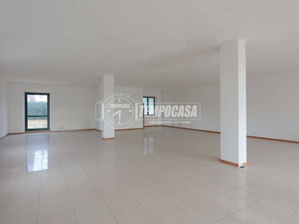 Immobile a Montecassiano in Via Alcide De Gasperi - Foto 2