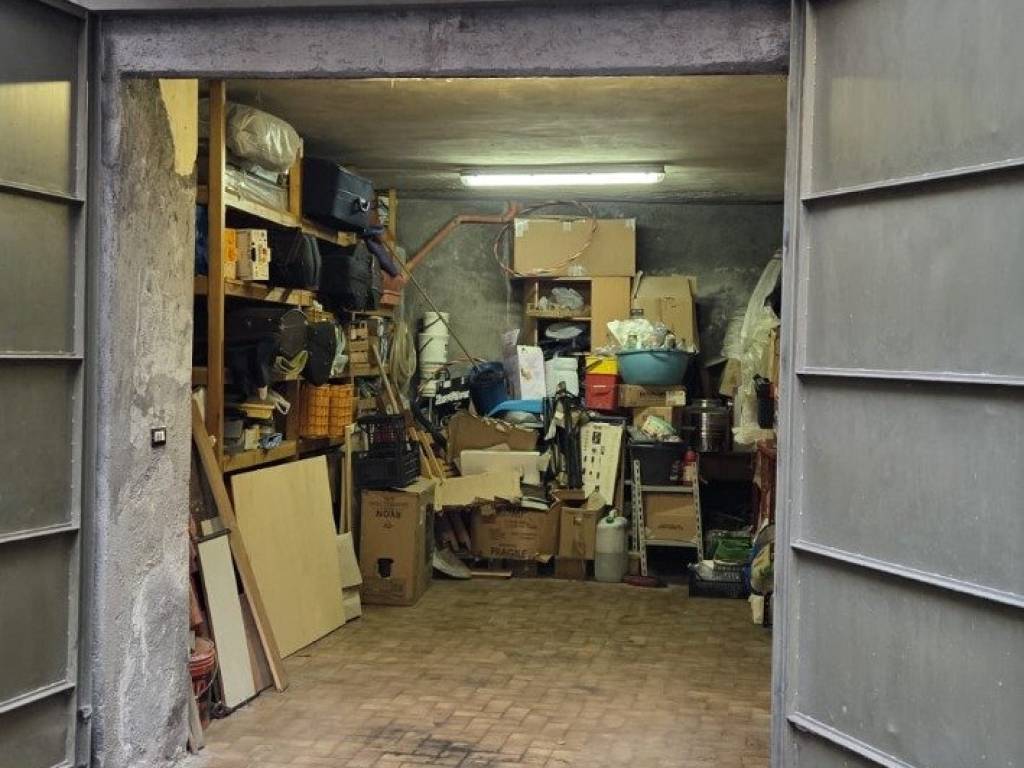 Box / garage a Catania in Via Serravalle - Foto 2