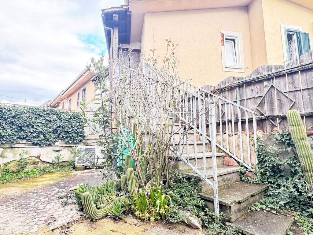 Appartamento a Anguillara sabazia in Via Monte Sirente, 77 - Foto 3