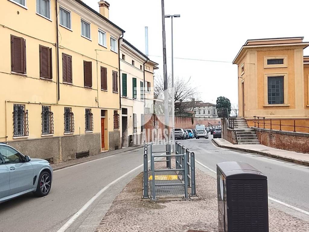 Appartamento a Mantova in via Trieste, 43 - Foto 5