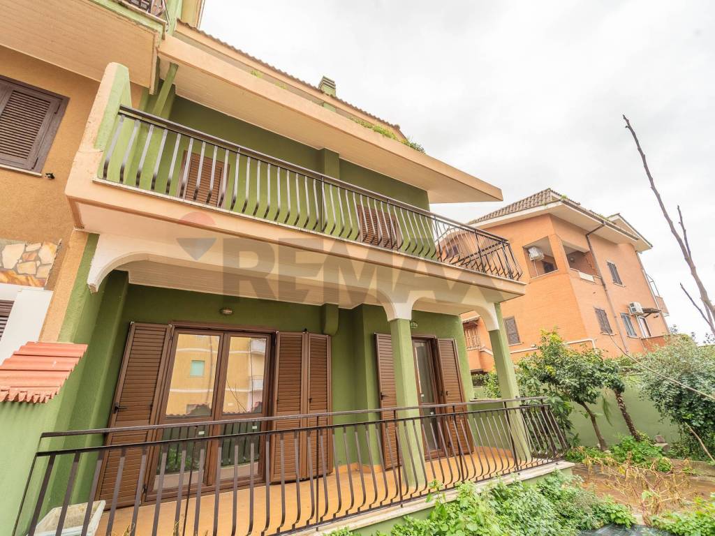 Villa a Ladispoli in Via Pietro Fumaroli, 2 - Foto 3