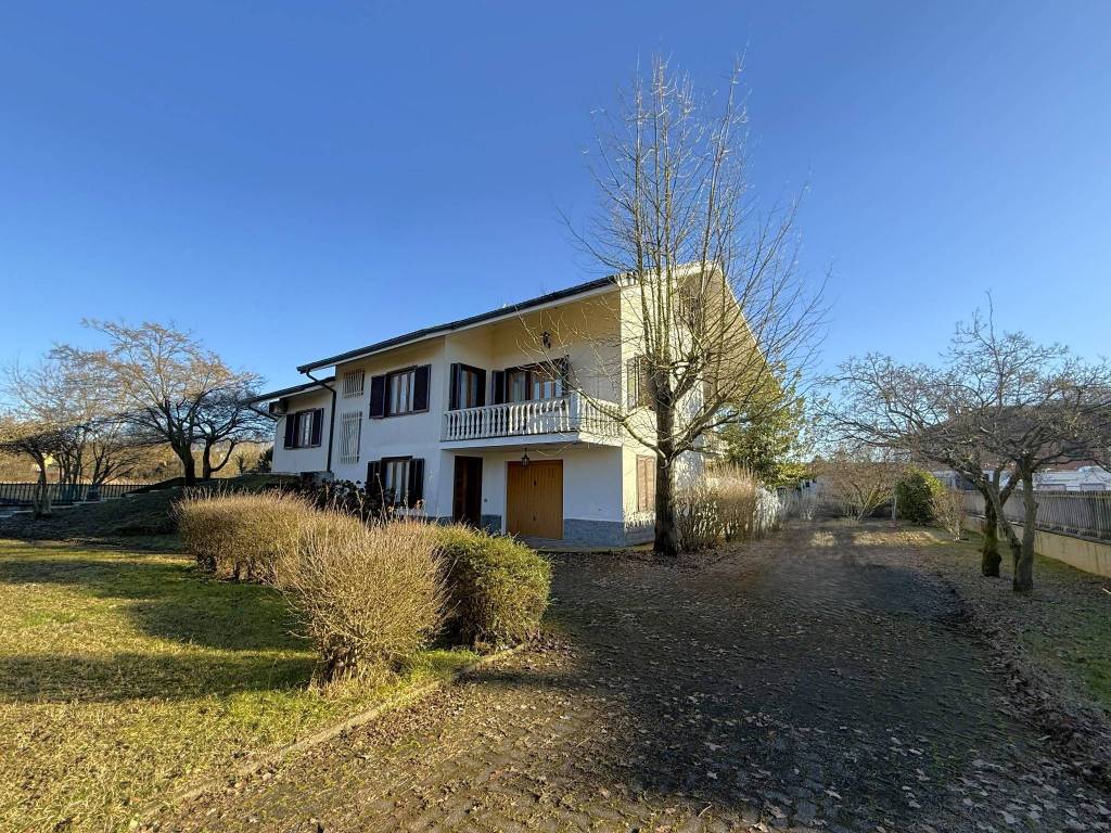 Villa a Foglizzo in Strada Ponte Rosso, 18 - Foto 2