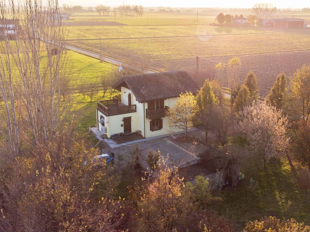 Villa a Soragna in via carzeto - Foto 4