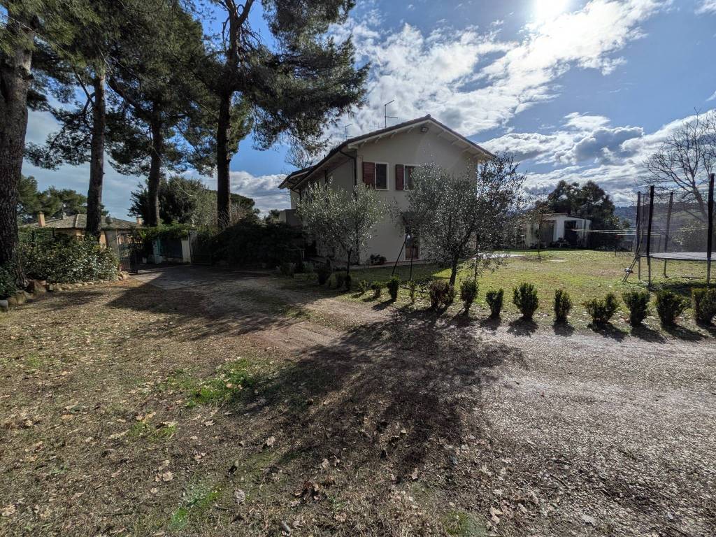 Villa a Pesaro in Strada di San Nicola, 20 - Foto 3