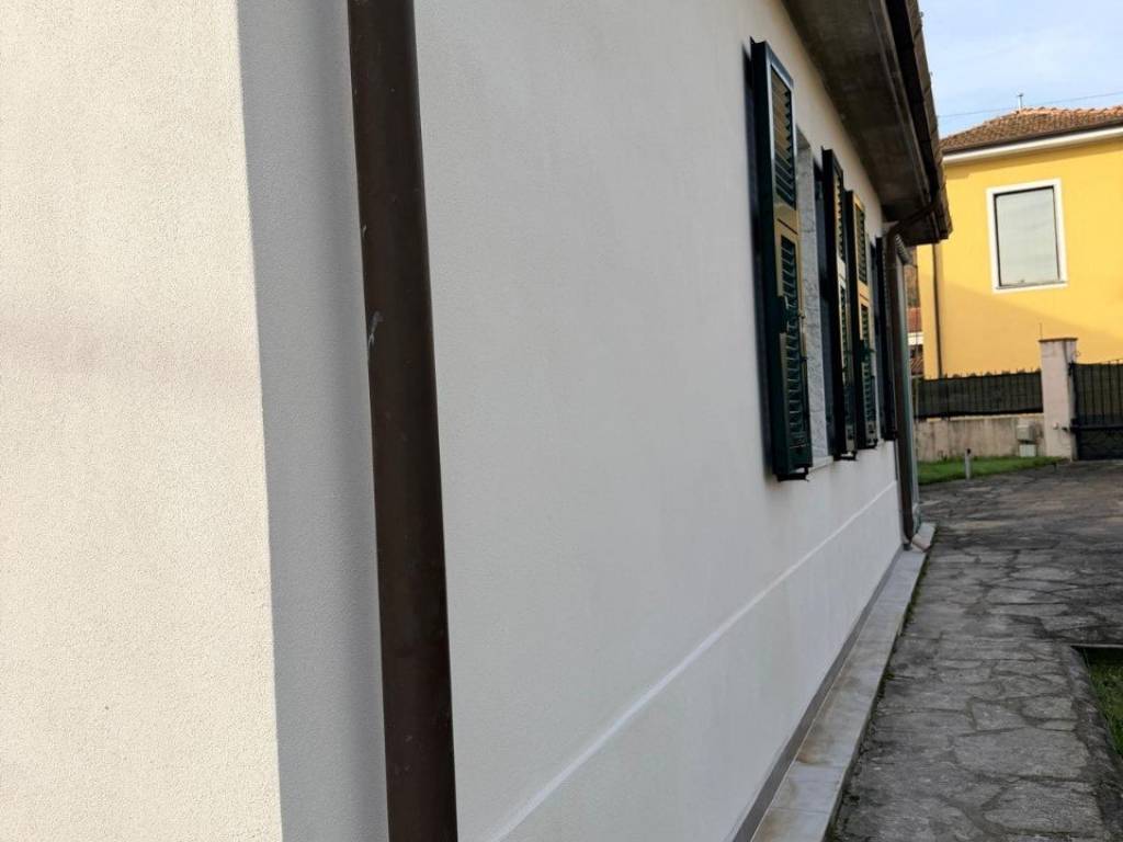 Appartamento a Sarzana in VIA NAVE, 52 - Foto 2