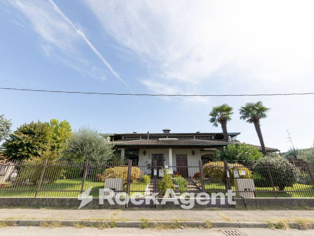 Villa a Saronno in Via E. H. Grieg - Foto 2