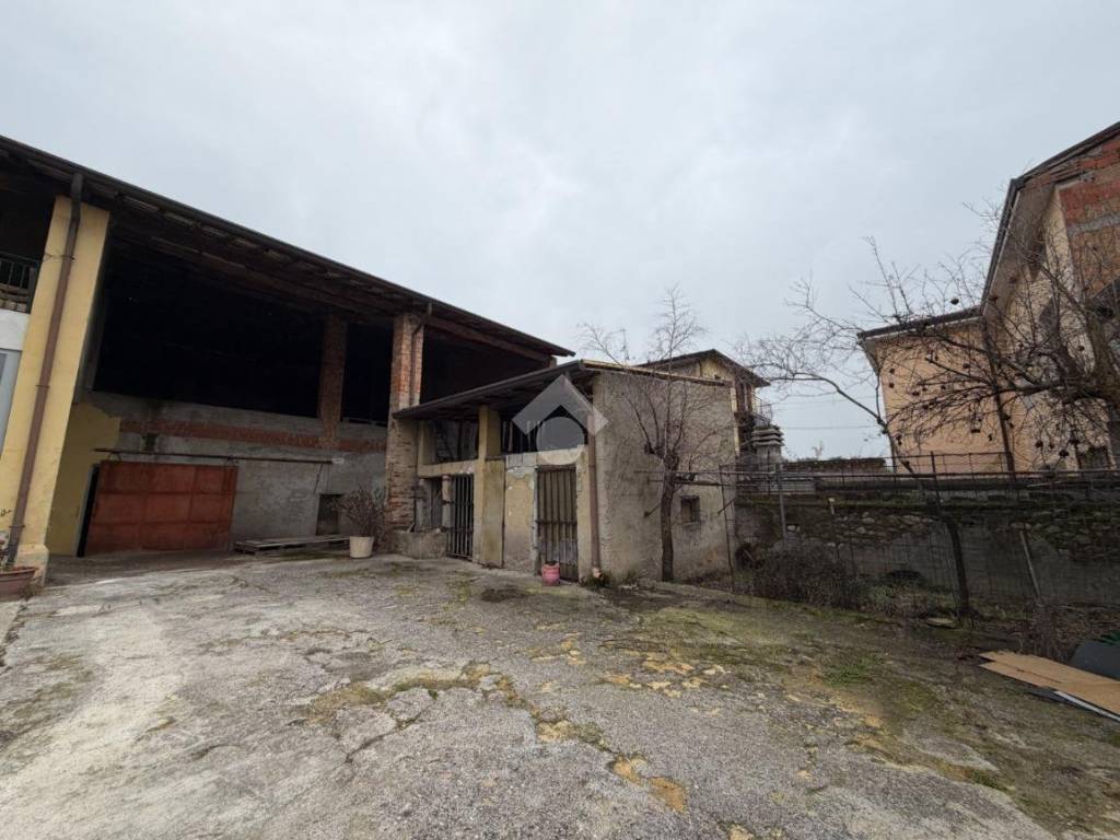 Rustico / casale a Calcinato in Via S. Vincenzo, 39 - Foto 4