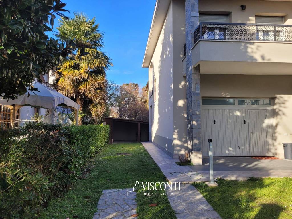 Villa a Cusago in Via Dossi, 6 - Foto 2