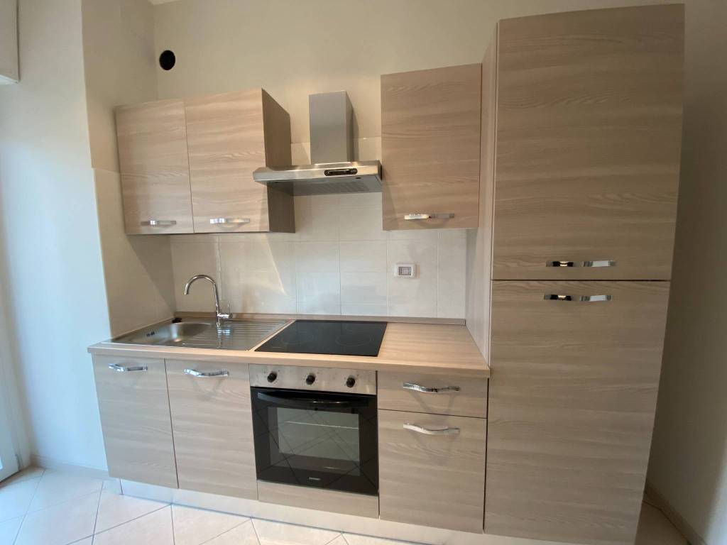 Appartamento a Novara in Via Carlo Morbio, 8 - Foto 3