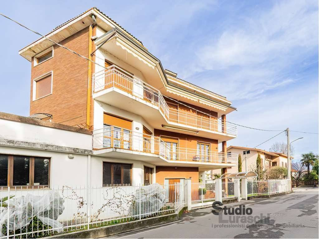 Appartamento a Oggiono in Via Mognago 4 - Foto 3