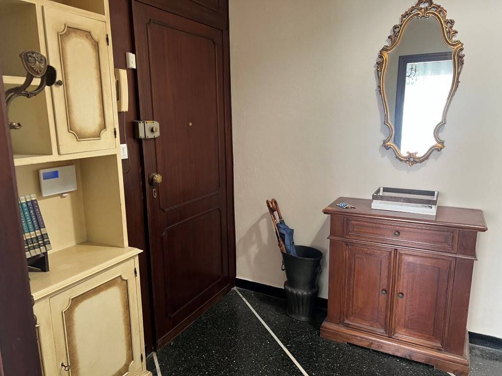 Appartamento a Genova in Via Talamone, 18 - Foto 4