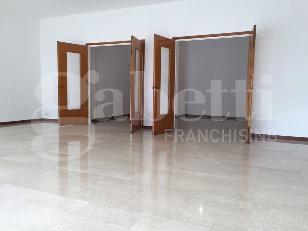 Immobile a Lecco in Via Roma, 28 - Foto 4