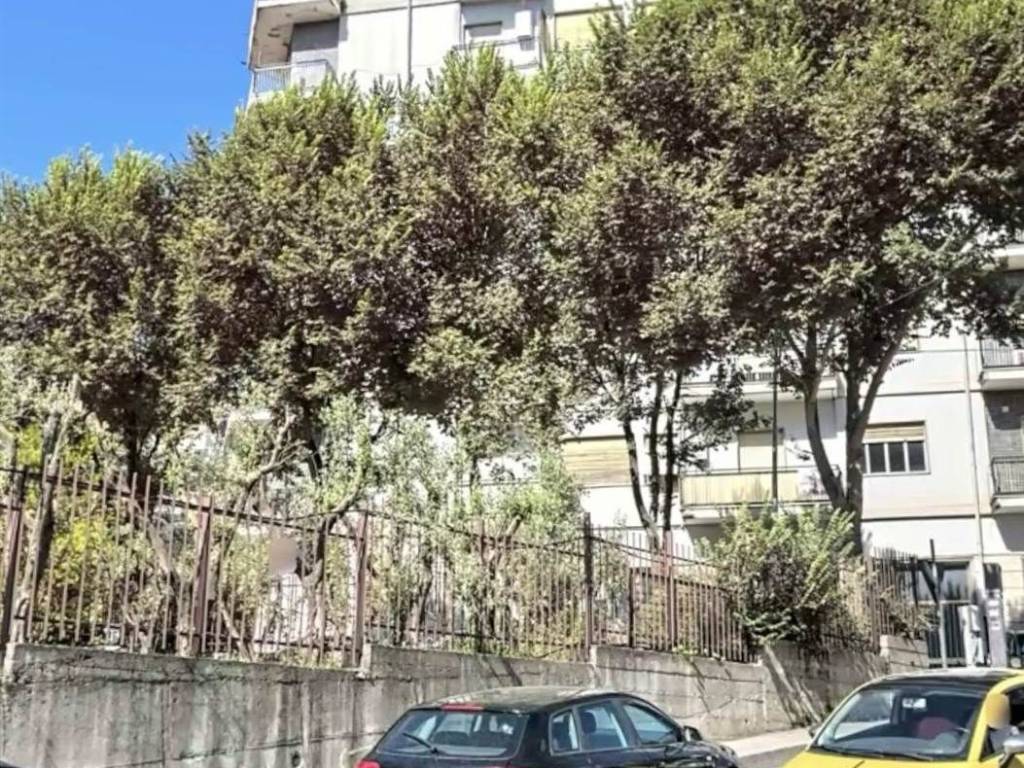 Appartamento a Cosenza in Via Francesco Cilea - Foto 2