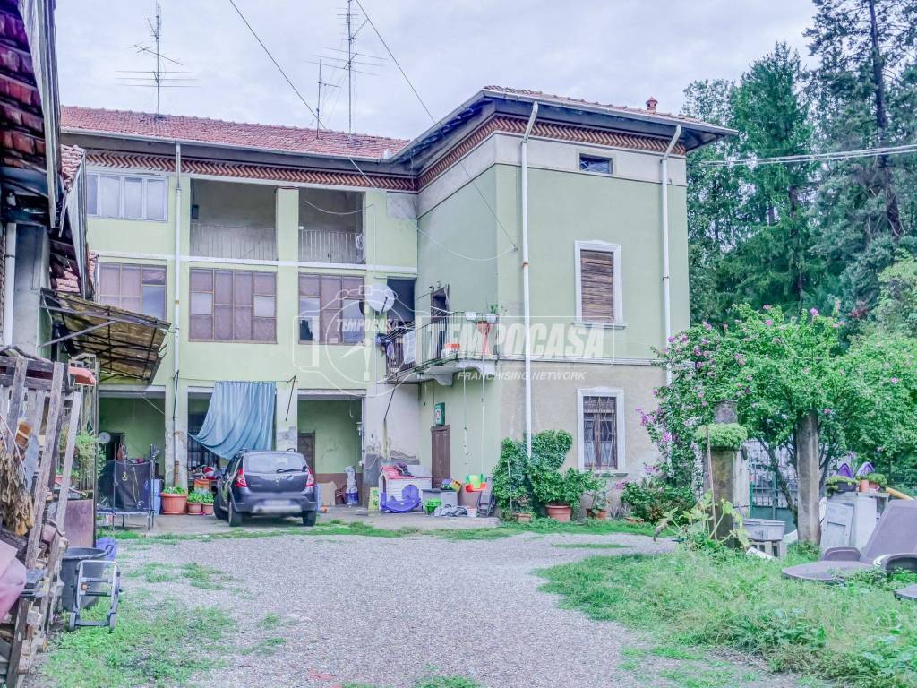 Villa a Cassano magnago in Via Guglielmo Marconi 43 - Foto 3