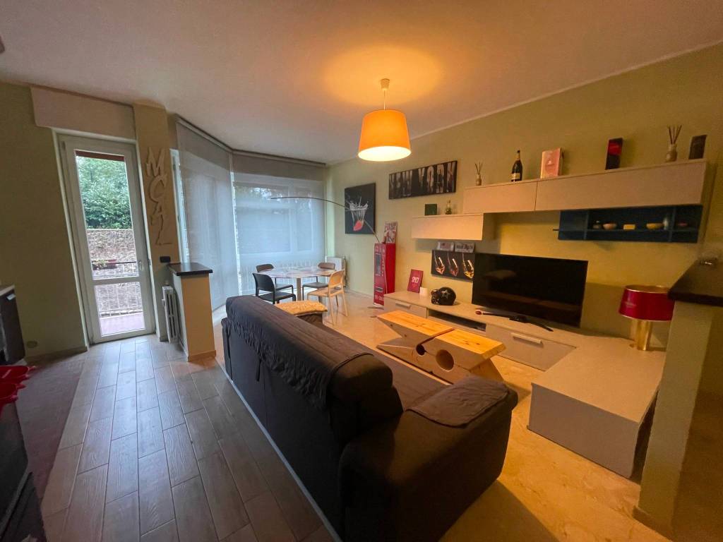 Appartamento a Arona in Via Antonio Gramsci, 24 - Foto 3
