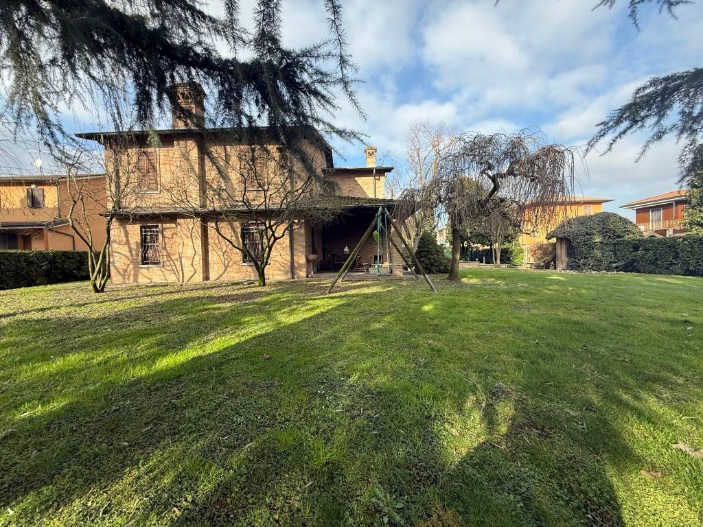 Villa a Zelo buon persico in Via Dante Alighieri - Foto 2