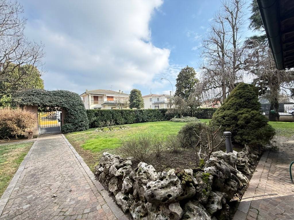 Villa a Zelo buon persico in Via Dante Alighieri - Foto 5