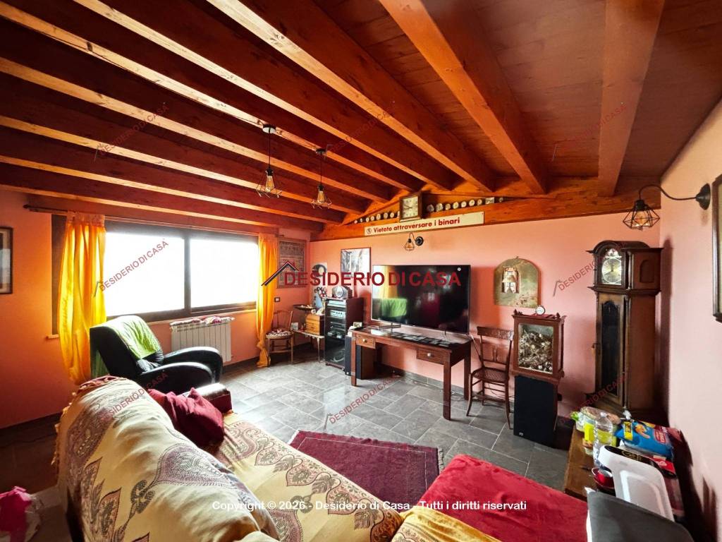 Casa indipendente a Gioiosa marea in Via Statale, 18 - Foto 4