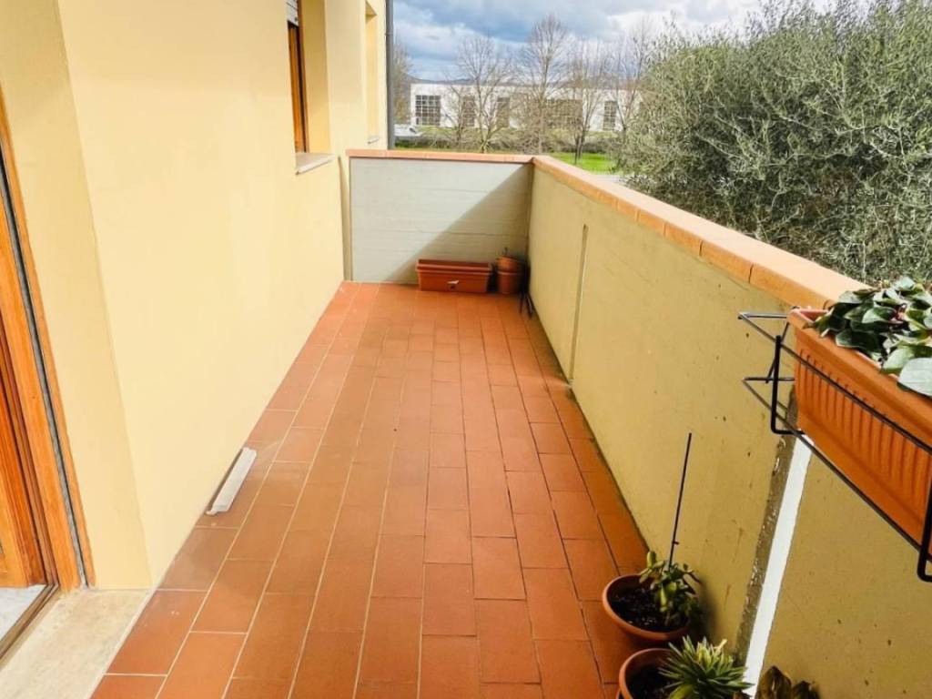 Appartamento a Prato in Viale Alessandro Manzoni - Foto 2