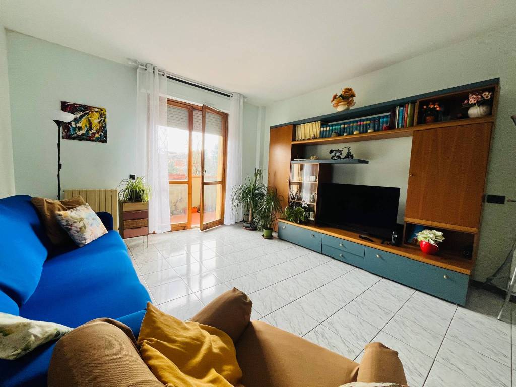 Appartamento a Prato in Viale Alessandro Manzoni - Foto 3