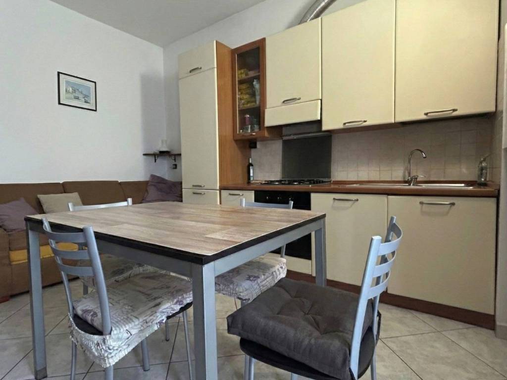 Appartamento a Carugo in Via Giuseppe Parini, 12 - Foto 4