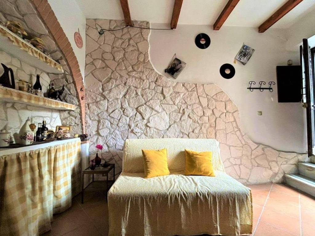 Appartamento a Ischia di castro in Via Annibal Caro, 22 - Foto 5