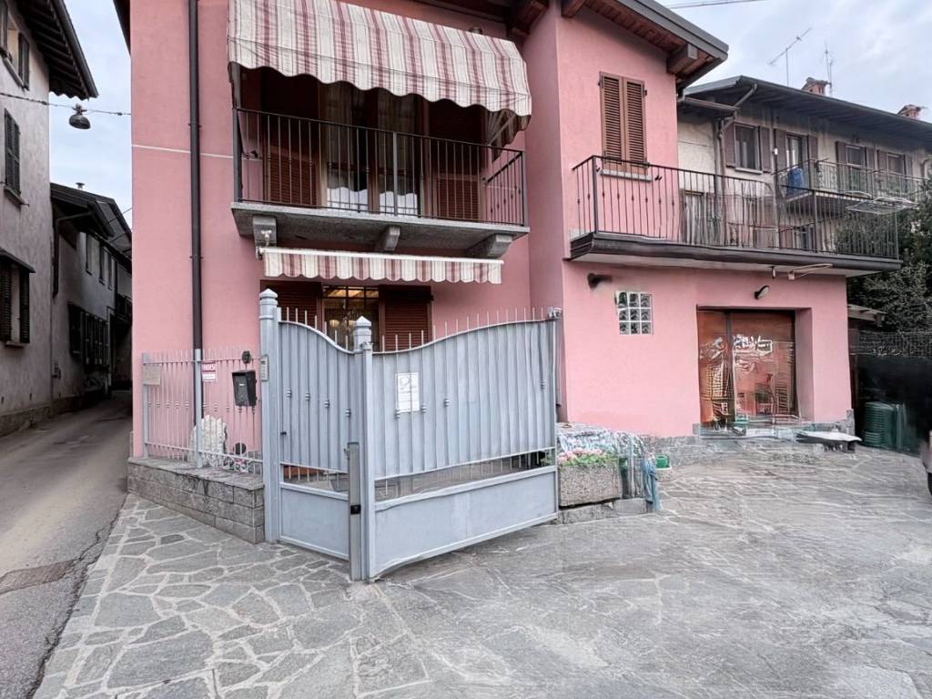 Villa a Olgiate molgora in Via ai Campi, 5 - Foto 2