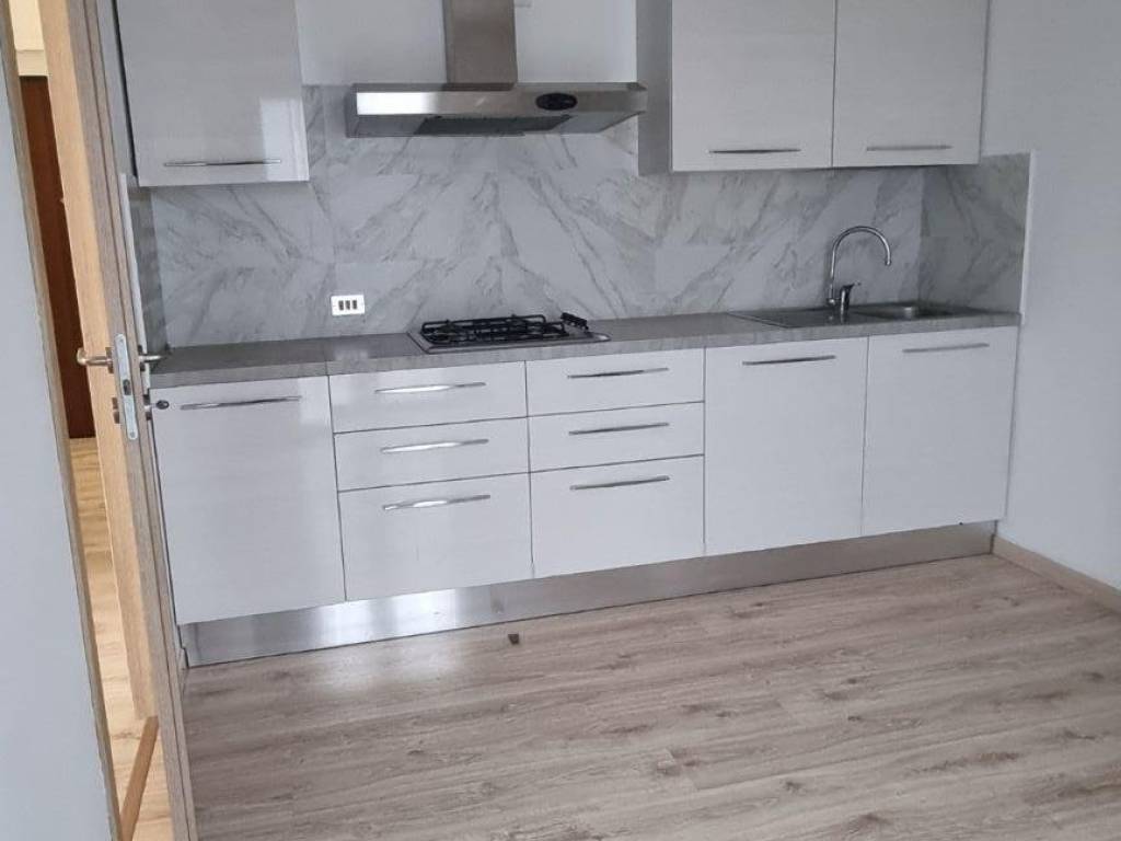 Appartamento a Rogno in Viale Roma, 26 - Foto 3