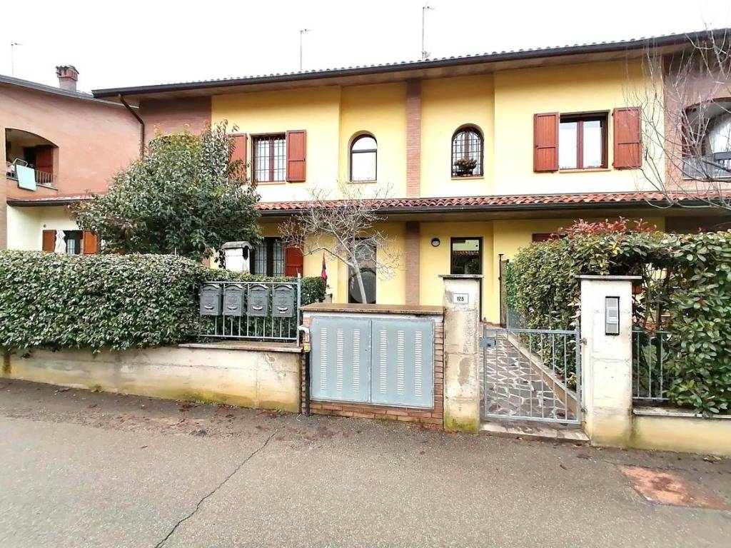 Appartamento a Valsamoggia in Via Giusti, 125 - Foto 2