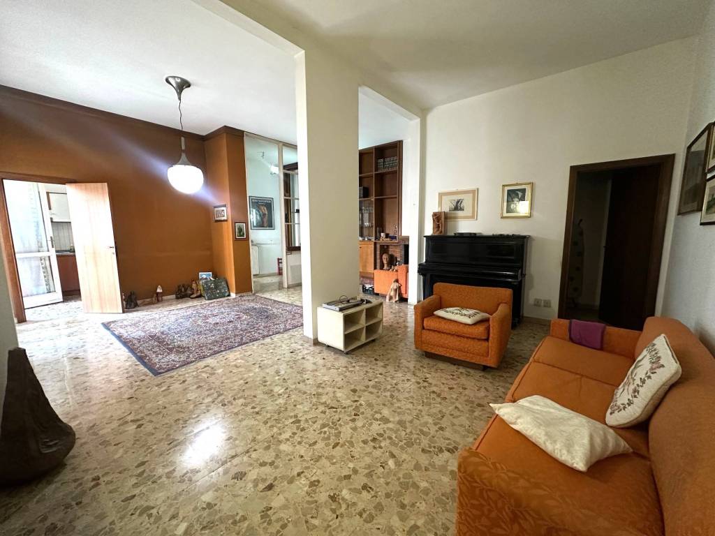 Appartamento a Cascina in Piazza dei Caduti per la Libertà - Foto 2