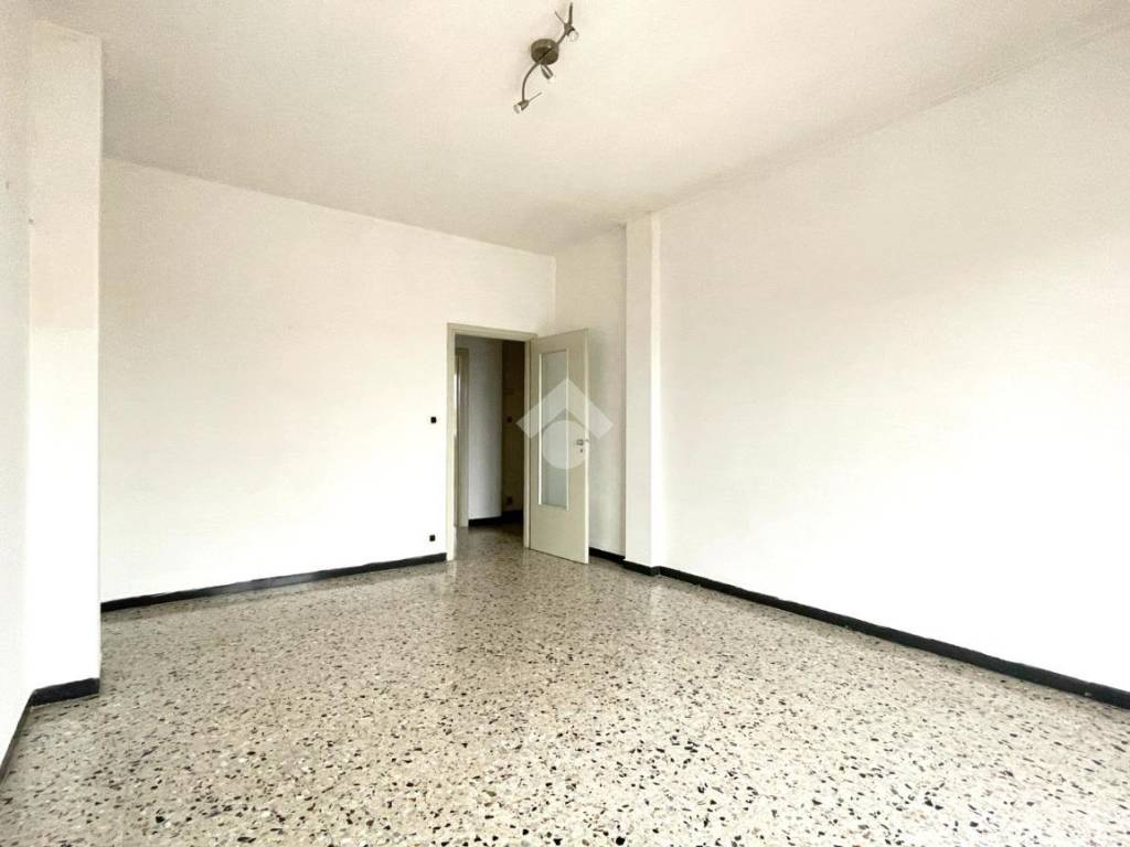 Appartamento a Canelli in Piazza Alessandro Zoppa, 6 - Foto 2