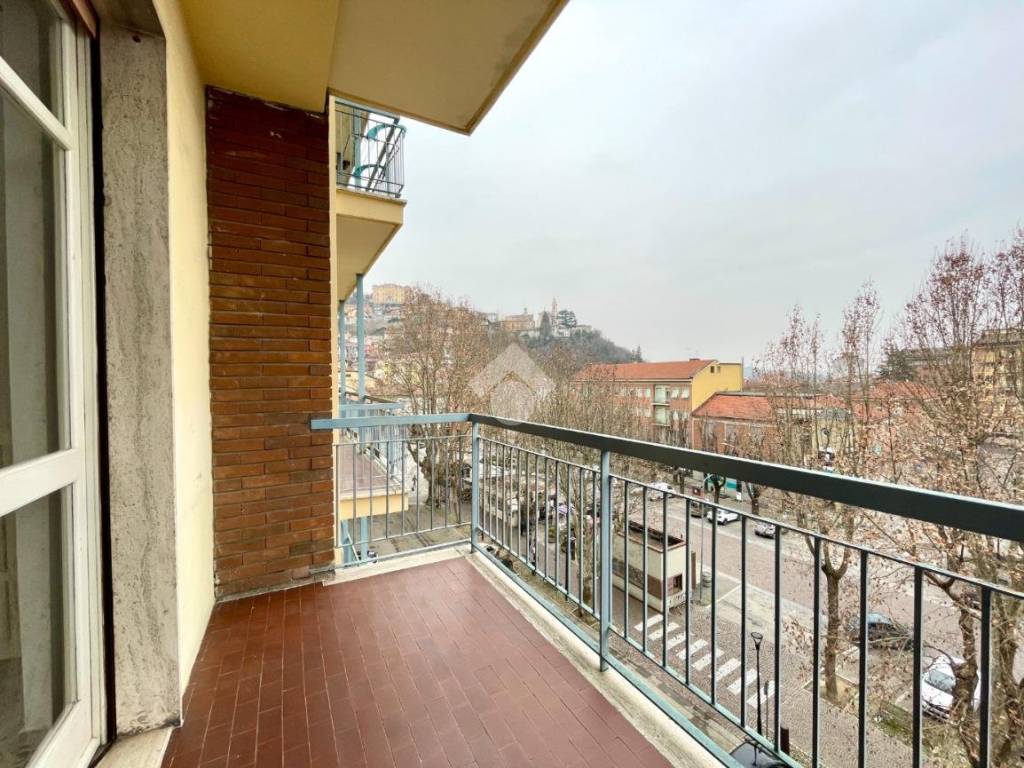 Appartamento a Canelli in Piazza Alessandro Zoppa, 6 - Foto 4