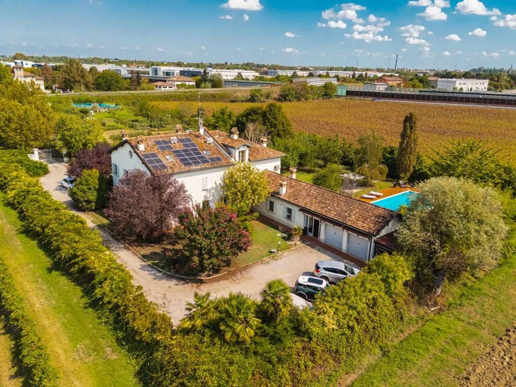 Villa a Carpi in VIA SAN GIACOMO, 47 - Foto 5