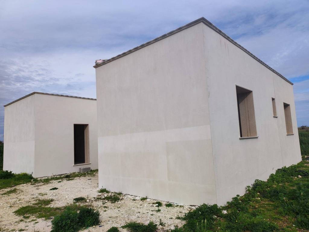 Villa a Brindisi in Strada per Serranova - Foto 2