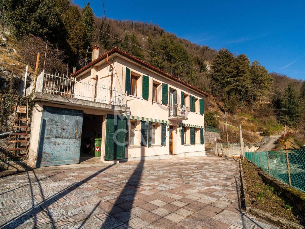 Casa indipendente a Follina in Via Santa Scolastica, 12 - Foto 2
