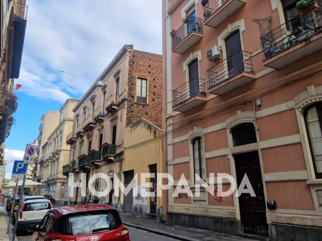 Appartamento a Catania in Via Conte Ruggero, 24 - Foto 2