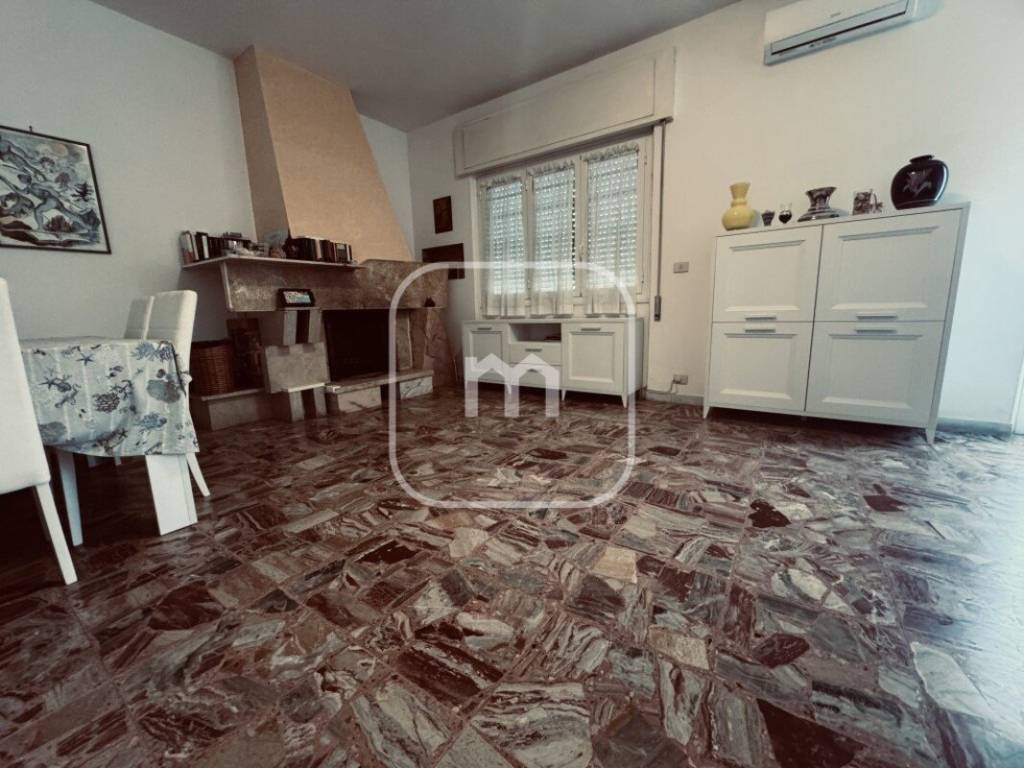 Appartamento a Pomezia in Lungomare Ugo Tognazzi, 2 - Foto 2