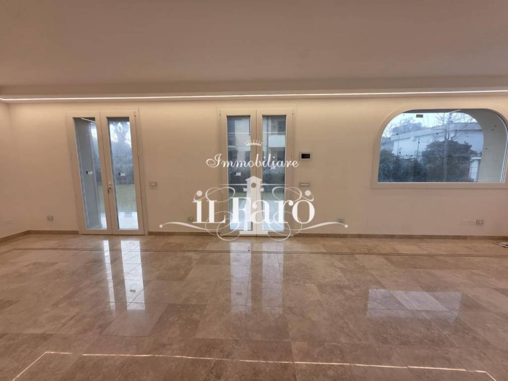 Appartamento a Viareggio in Viale Michelangelo Buonarroti, - Foto 3